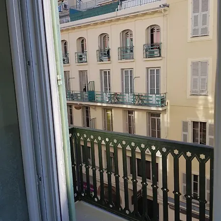 Aparthotel Adonis Nizza