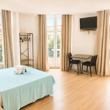 Hotel apartamentowy Adonis 3*