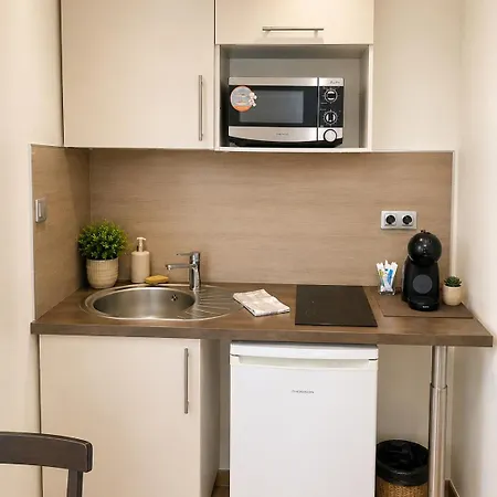 Hotel apartamentowy Adonis 3*