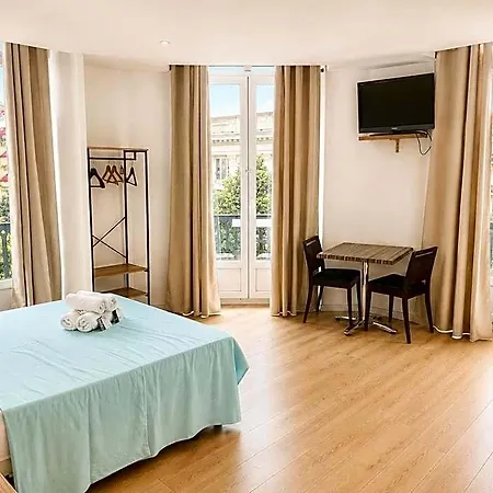 Aparthotel Adonis