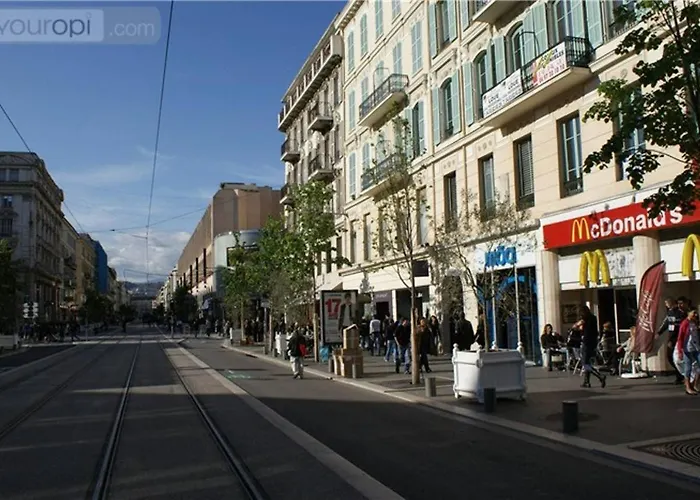 Apartahotel Résidence Adonis Niza