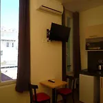 亚度尼斯公寓式酒店 3*
